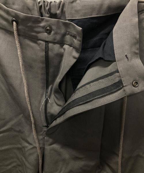 THE RERACS（ザ リラクス）THE RERACS (ザ リラクス) THE EASY SLACKS WIDE グレー サイズ:46の古着・服飾アイテム
