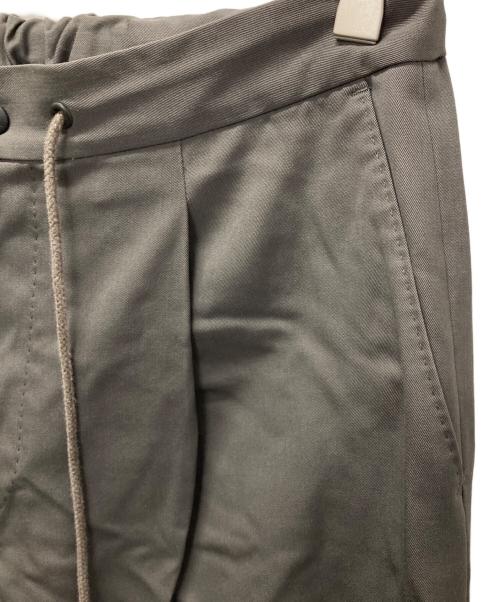 THE RERACS（ザ リラクス）THE RERACS (ザ リラクス) THE EASY SLACKS WIDE グレー サイズ:46の古着・服飾アイテム