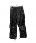 DIESELディーゼル）の古着「フェイクレザー ルーズフィットカーゴパンツ」｜ブラック
