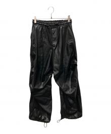 DIESEL（ディーゼル）の古着「フェイクレザー ルーズフィットカーゴパンツ」｜ブラック