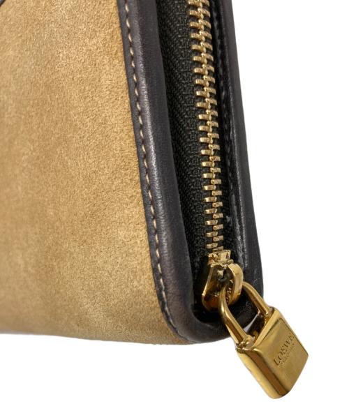 LOEWE（ロエベ）LOEWE (ロエベ) アナグラムスエードラウンドファスナー財布 ベージュ サイズ:表記無しの古着・服飾アイテム