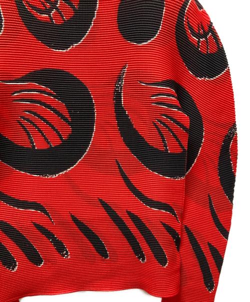 me ISSEY MIYAKE（ミーイッセイ ミヤケ）me ISSEY MIYAKE (ミーイッセイ ミヤケ) 総柄カットソー レッド サイズ:表記無しの古着・服飾アイテム