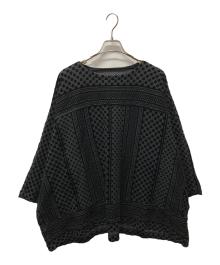 me ISSEY MIYAKE（ミーイッセイ ミヤケ）の古着「ランダムドットブラウス」｜グレー×ブラック
