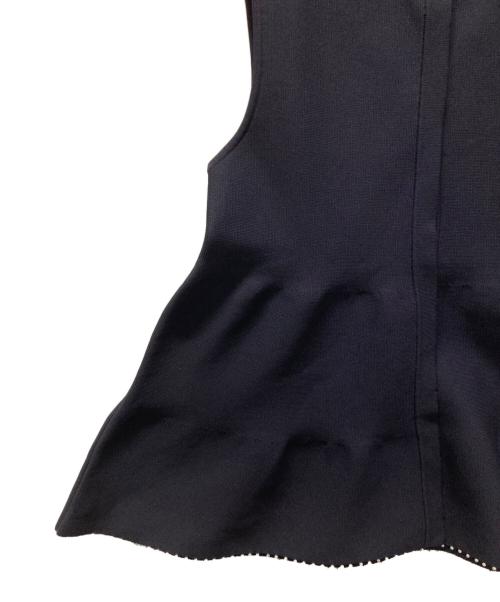 UNITED ARROWS TOKYO（ユナイテッドアローズトウキョウ）UNITED ARROWS TOKYO (ユナイテッドアローズトウキョウ) ペプラムニットベスト ネイビー サイズ:ｆｒｅｅ 未使用品の古着・服飾アイテム