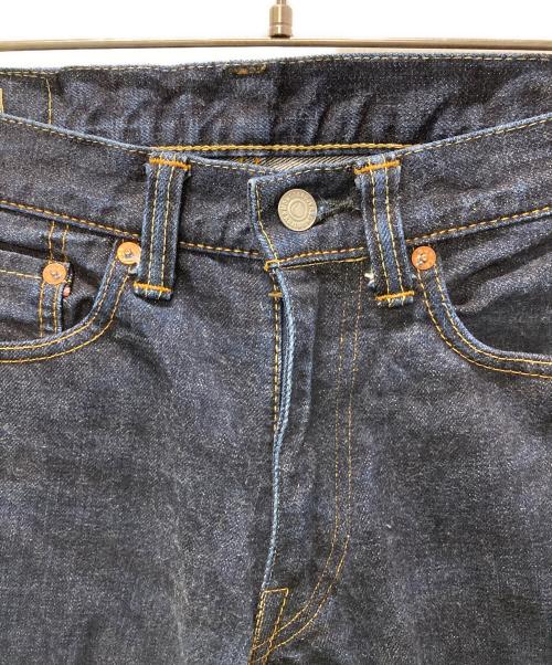 MOMOTARO JEANS（桃太郎ジーンズ）MOMOTARO JEANS (桃太郎ジーンズ) 出陣スリムストレートデニムパンツ インディゴ サイズ:Ｗ28の古着・服飾アイテム