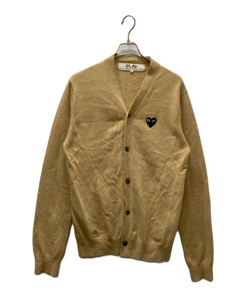 PLAY COMME des GARCONS（プレイコムデギャルソン）PLAY COMME des GARCONS (プレイコムデギャルソン) ハートワッペン ニットカーディガン ベージュ サイズ:Lの古着・服飾アイテム