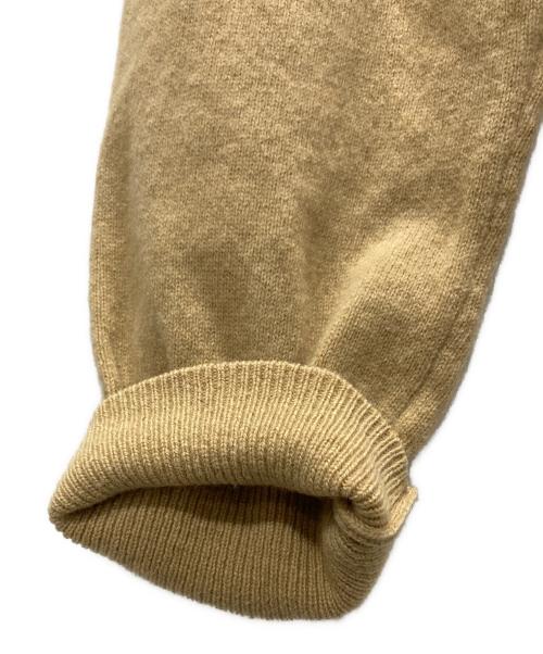 PLAY COMME des GARCONS（プレイコムデギャルソン）PLAY COMME des GARCONS (プレイコムデギャルソン) ハートワッペン ニットカーディガン ベージュ サイズ:Lの古着・服飾アイテム