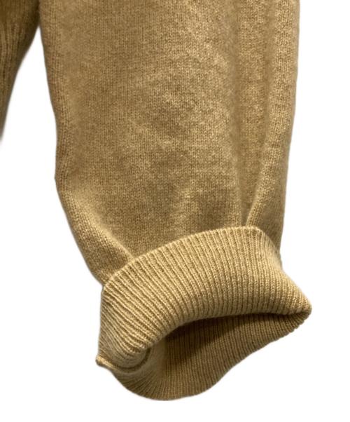 PLAY COMME des GARCONS（プレイコムデギャルソン）PLAY COMME des GARCONS (プレイコムデギャルソン) ハートワッペン ニットカーディガン ベージュ サイズ:Lの古着・服飾アイテム