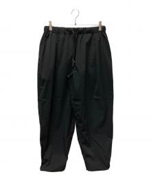 UNTRACE（アントレース）の古着「WATER REPELLENT TAPERED STRETCH TRACK PANTS」｜ブラック