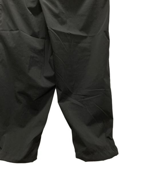 UNTRACE（アントレース）UNTRACE (アントレース) WATER REPELLENT TAPERED STRETCH TRACK PANTS ブラック サイズ:1の古着・服飾アイテム