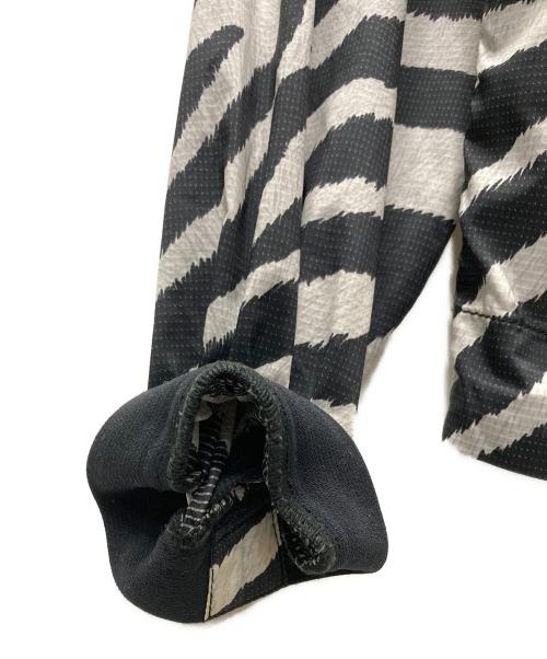 THE NORTHFACE PURPLELABEL（ザ・ノースフェイス パープルレーベル）THE NORTHFACE PURPLELABEL (ザ・ノースフェイス パープルレーベル) PERTEX Zebra Print Mountain Wind Parka ホワイト×ブラック サイズ:Mの古着・服飾アイテム