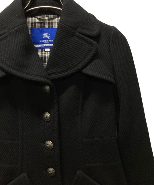 BURBERRY BLUE LABEL（バーバリー ブルー レーベル）BURBERRY BLUE LABEL (バーバリー ブルー レーベル) 裾プリーツマルチボタンAラインコート ブラック サイズ:Mの古着・服飾アイテム