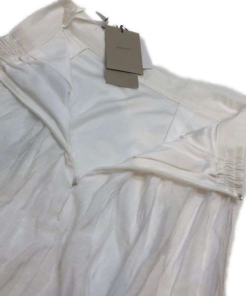 JUSGLITTY（ジャスグリッティー）JUSGLITTY (ジャスグリッティー) ロングスカート/マチフレアスカート ホワイト 未使用品の古着・服飾アイテム