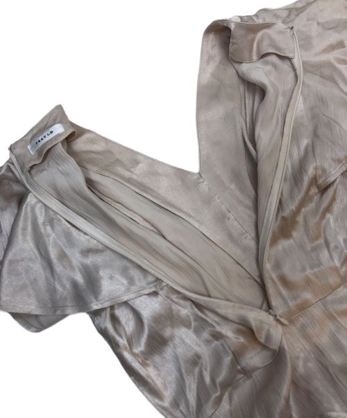 FRAY ID（フレイ アイディー）FRAY ID (フレイ アイディー) フリルスリーブサテンタックワンピース ピンク サイズ:1の古着・服飾アイテム