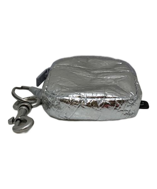 Acne studios（アクネ ストゥディオス）Acne studios (アクネ ストゥディオス) ポーチ シルバーの古着・服飾アイテム