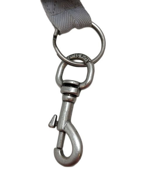 Acne studios（アクネ ストゥディオス）Acne studios (アクネ ストゥディオス) ポーチ シルバーの古着・服飾アイテム