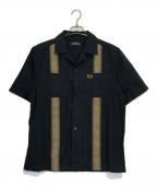 FRED PERRYフレッドペリー）の古着「Tape Detail Revere Collar Shirt」｜ブラック