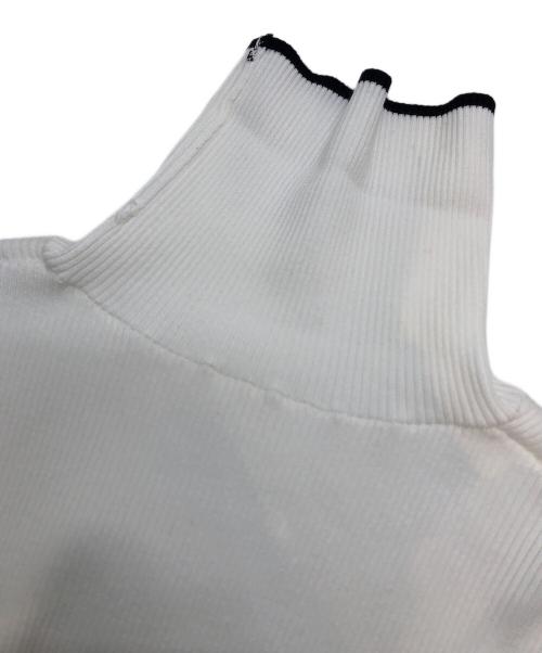 JUSGLITTY（ジャスグリッティー）JUSGLITTY (ジャスグリッティー) シンプルリブタートル/タートルネックニット ホワイト サイズ:2 未使用品の古着・服飾アイテム