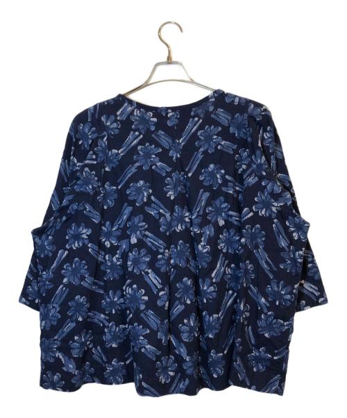 45R（フォーティファイブ・アール）45R (フォーティファイブ・アール) ヒッコリー風呂敷のプリントブラウス ブルーの古着・服飾アイテム