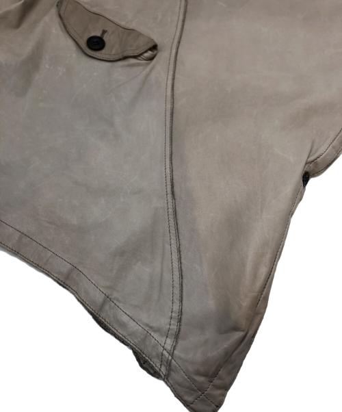 Sissi（シシ）Sissi (シシ) レザーポンチョ ベージュ サイズ:表記なしの古着・服飾アイテム