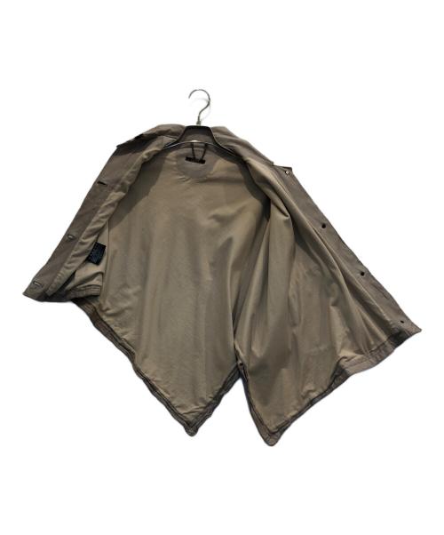 Sissi（シシ）Sissi (シシ) レザーポンチョ ベージュ サイズ:表記なしの古着・服飾アイテム