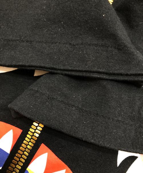 BAPE BY A BATHING APE（ベイプバイアベイシングエイプ）BAPE BY A BATHING APE (ベイプバイアベイシングエイプ) MULTI CAMO SHARK TEE ブラック サイズ:XSの古着・服飾アイテム