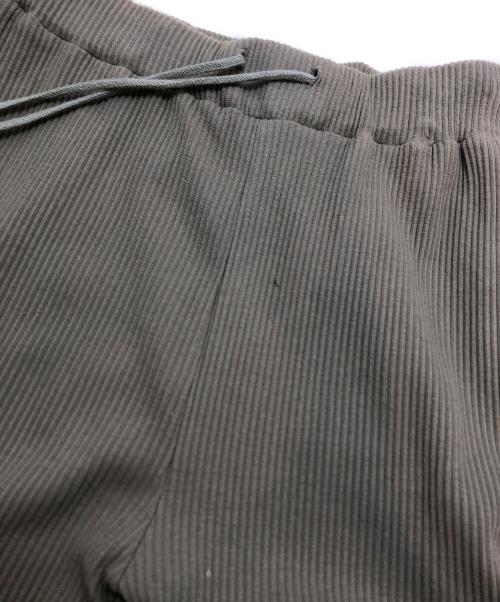 la belle etude（ラベルエチュード）la belle etude (ラベルエチュード) 裾フレアボリュームレギンスリブパンツチュール オリーブ サイズ:1の古着・服飾アイテム