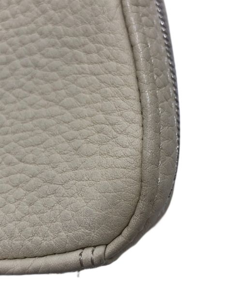 ITTI（イッチ）ITTI (イッチ) ショルダーバッグ アイボリーの古着・服飾アイテム