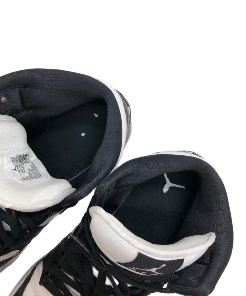 NIKE（ナイキ）NIKE (ナイキ) WMNS AIR JORDAN 1 MID WHITE/BLACK-WHITE ブラック サイズ:US10/UK7.5/EUR42/27cmの古着・服飾アイテム