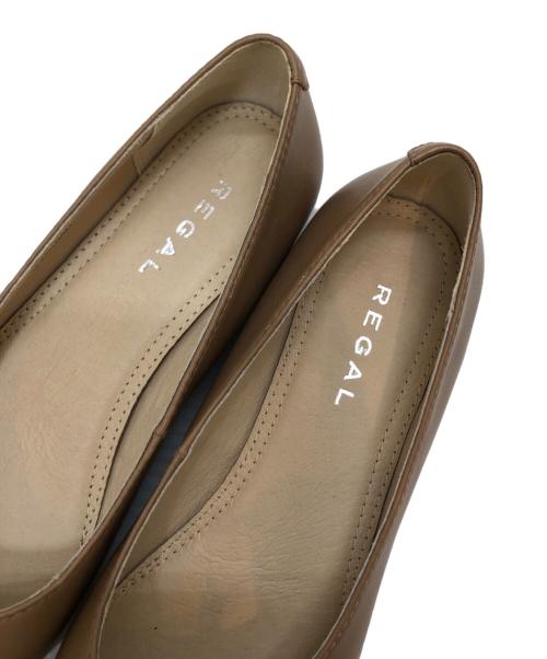 REGAL（リーガル）REGAL (リーガル) ポインテッドトウカッターパンプス ブラウン サイズ:22.5の古着・服飾アイテム