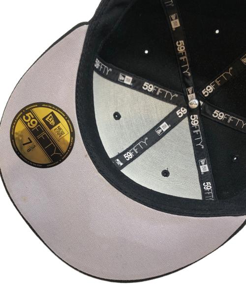 New Era（ニューエラ）New Era (ニューエラ) SUPREME (シュプリーム) キャップ ブラック サイズ:7 3/8 /58.7cmの古着・服飾アイテム