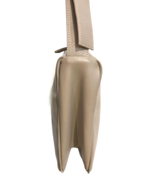 ear PAPILLONNER（イアパピヨネ）ear PAPILLONNER (イアパピヨネ) スワローマチショルダーバッグ ベージュ サイズ:表記なしの古着・服飾アイテム