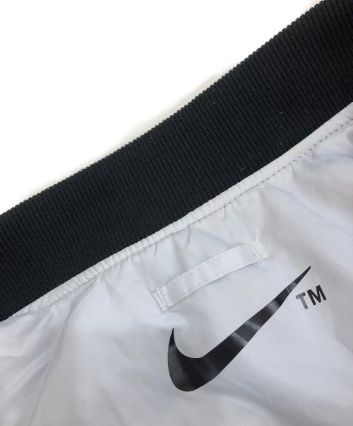 NIKE（ナイキ）NIKE (ナイキ) NSW SYNFL Swoosh Bomber Jacket/ボンバージャケット ブラック サイズ:XLの古着・服飾アイテム