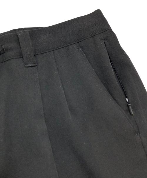 1piu1uguale3（ウノピュウノウグァーレトレ）1piu1uguale3 (ウノピュウノウグァーレトレ) パンツ ブラック サイズ:Vの古着・服飾アイテム