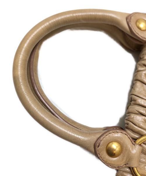 MIU MIU（ミュウミュウ）MIU MIU (ミュウミュウ) 2WAYバッグ ベージュ サイズ:表記なしの古着・服飾アイテム