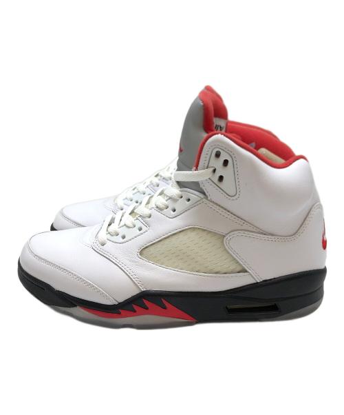 NIKE（ナイキ）NIKE (ナイキ) AIR JORDAN 5 RETRO ホワイト サイズ:US9/UK8/EUR42.5/CM27の古着・服飾アイテム