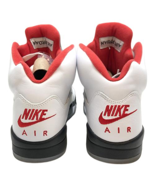 NIKE（ナイキ）NIKE (ナイキ) AIR JORDAN 5 RETRO ホワイト サイズ:US9/UK8/EUR42.5/CM27の古着・服飾アイテム