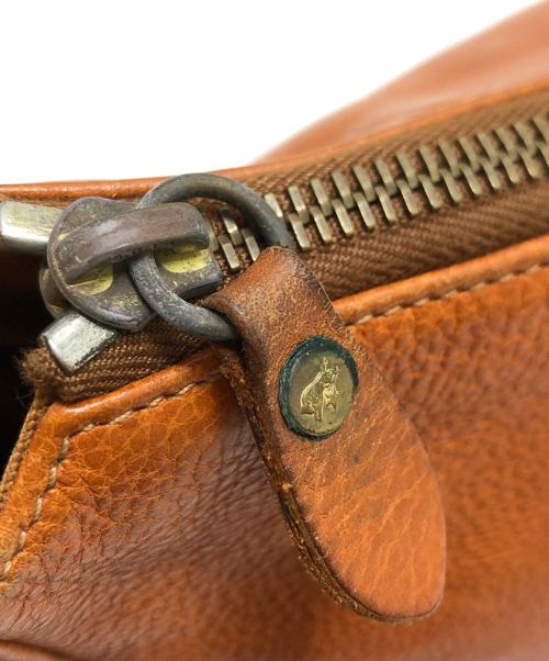 IL BISONTE（イル ビゾンテ）IL BISONTE (イル ビゾンテ) ショルダーバッグ ブラウン サイズ:表記なしの古着・服飾アイテム