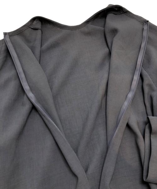 NO CONTROL AIR（ノーコントロールエアー）NO CONTROL AIR (ノーコントロールエアー) ドレープカルゼ袖口ギャザーAラインワンピース グレー サイズ:3の古着・服飾アイテム