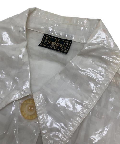 FENDI JEANS（フェンディ ジーンズ）FENDI jeans (フェンディ ジーンズ) ズッカ柄PVCコート ホワイト サイズ:36の古着・服飾アイテム
