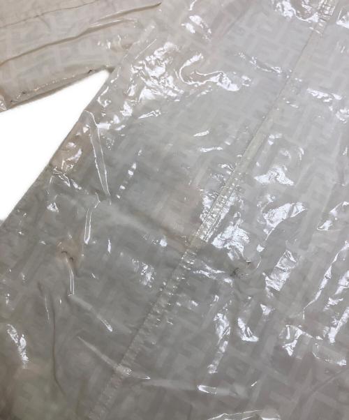 FENDI JEANS（フェンディ ジーンズ）FENDI jeans (フェンディ ジーンズ) ズッカ柄PVCコート ホワイト サイズ:36の古着・服飾アイテム