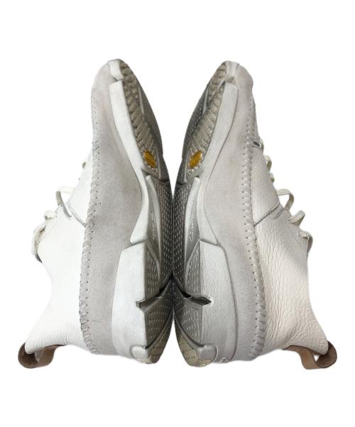 CLARKS ORIGINALS（クラークス オリジナルズ）CLARKS ORIGINALS (クラークス オリジナルズ) Trigenic Flex ホワイト サイズ:25.5CMの古着・服飾アイテム