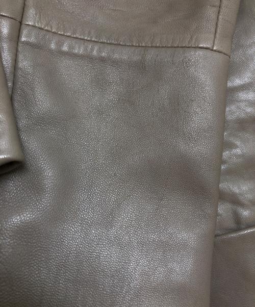 BOSS HUGO BOSS（ボス ヒューゴボス）BOSS HUGO BOSS (ボス ヒューゴボス) ラムレザーテーラードジャケット グレー サイズ:38の古着・服飾アイテム