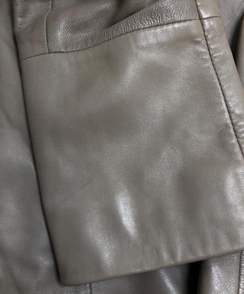 BOSS HUGO BOSS（ボス ヒューゴボス）BOSS HUGO BOSS (ボス ヒューゴボス) ラムレザーテーラードジャケット グレー サイズ:38の古着・服飾アイテム