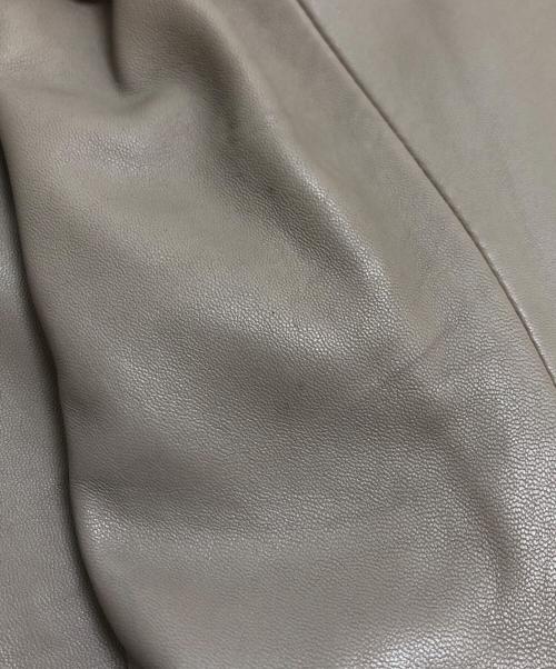 BOSS HUGO BOSS（ボス ヒューゴボス）BOSS HUGO BOSS (ボス ヒューゴボス) ラムレザーテーラードジャケット グレー サイズ:38の古着・服飾アイテム