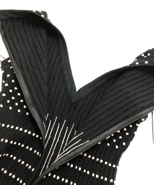 ALAIA（アライア）ALAIA (アライア) ドット柄ニットワンピース ブラック サイズ:38の古着・服飾アイテム