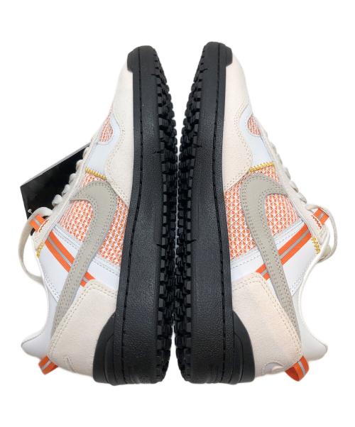 NIKE（ナイキ）NIKE (ナイキ) UNION (ユニオン) スニーカー アイボリー サイズ:27 未使用品の古着・服飾アイテム