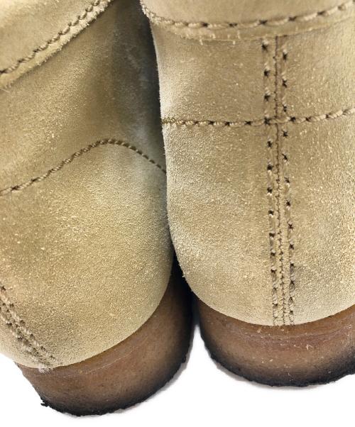 CLARKS（クラークス）CLARKS (クラークス) ワラビーブーツ ベージュ サイズ:42の古着・服飾アイテム