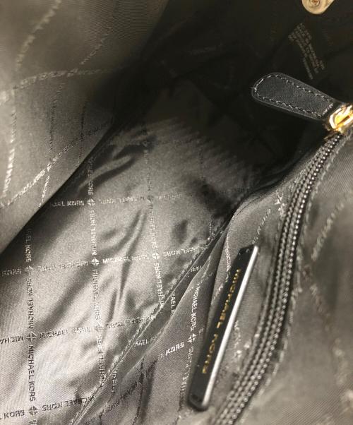 MICHAEL KORS（マイケル・コース）MICHAEL KORS (マイケルコース) ショルダーバッグ ブラックの古着・服飾アイテム