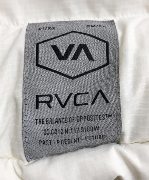 RVCA（ルーカ）RVCA (ルーカ) PUFFER JACKET ジャケット ホワイト サイズ:L 未使用品の古着・服飾アイテム
